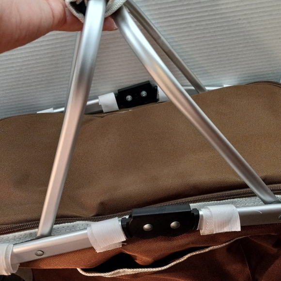 Travelwell Collapsible Basket Framed in Aluminum Soft Sided Cooler Picnic Outing - Picture 12 of 13